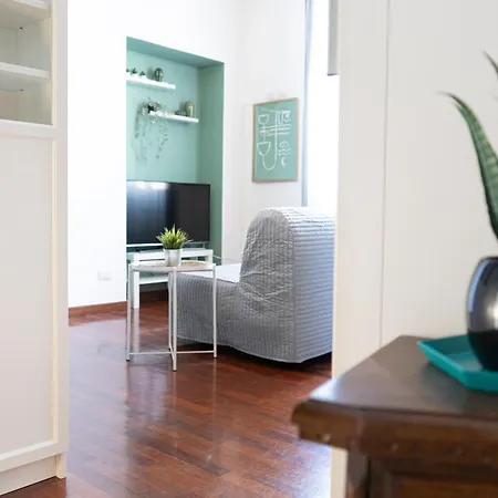 Me43 • Luxury • Chic * Μιλάνο